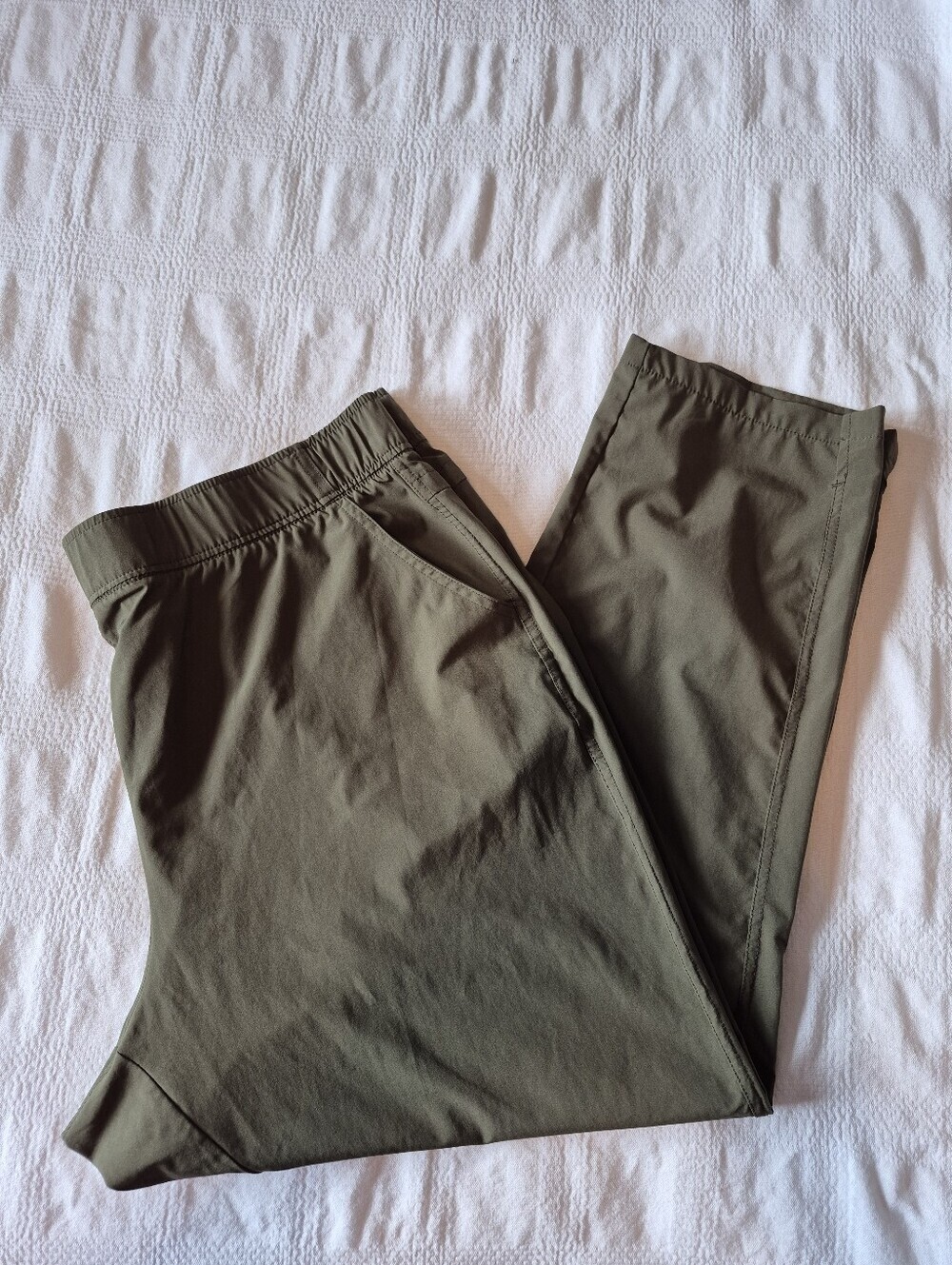 Eddie Bauer women's XXL olive green light weight flowy pants EUC